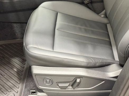 New 2025 Audi Q5 Premium Plus AWD/4WD image 14