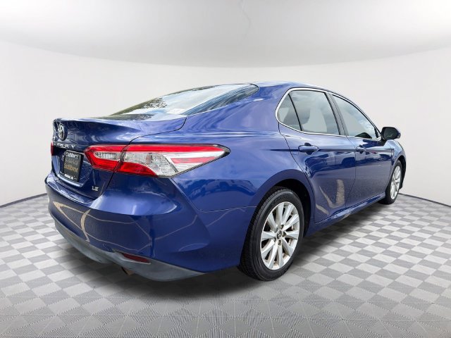 Used 2018 Toyota Camry LE FWD image 5