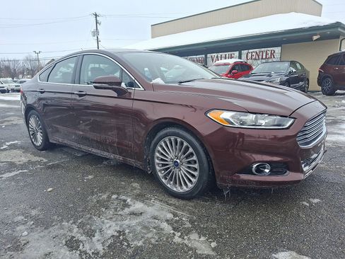 Used 2013 Ford Fusion Titanium image 3