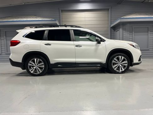 Used 2019 Subaru Ascent Touring w/ Popular Package #2 AWD/4WD image 8