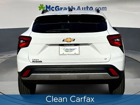 Used 2024 Chevrolet Trax LT w/ Driver Confidence Package image 6