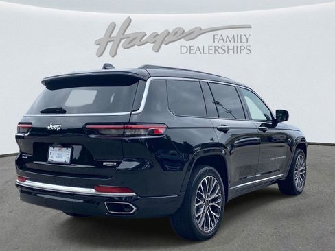 Used 2025 Jeep Grand Cherokee L Summit AWD/4WD image 3
