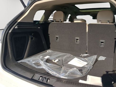New 2026 Lincoln Corsair Premiere FWD image 23