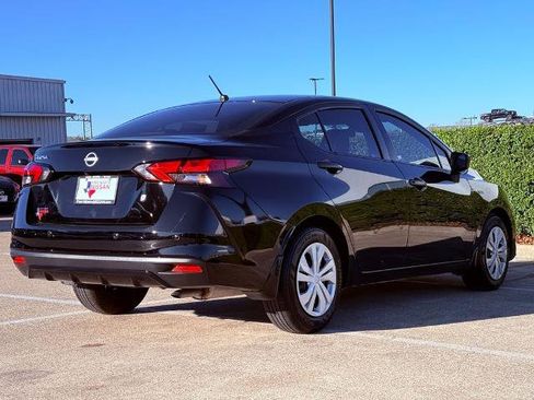 Certified 2025 Nissan Versa S w/ Trunk Package image 9