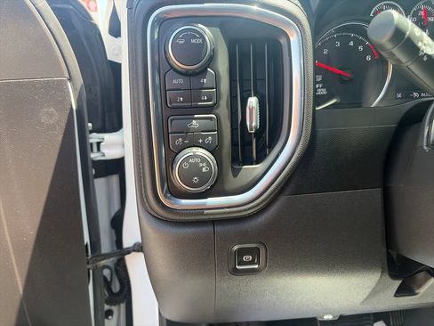 Used 2020 Chevrolet Silverado 1500 LT w/ All-Star Edition AWD/4WD image 32