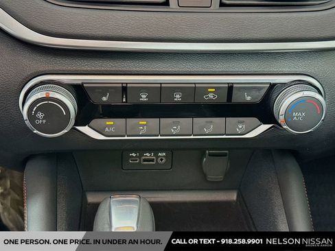 Certified 2020 Nissan Altima 2.5 SR w/ Premium Package FWD image 15