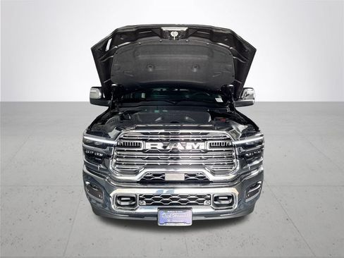 New 2026 RAM 2500 Laramie AWD/4WD image 22