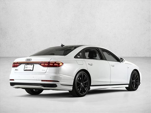 Used 2022 Audi A8 L 3.0T image 5