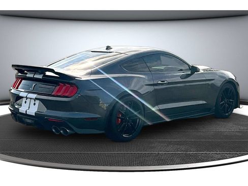 Used 2020 Ford Mustang Shelby GT500 w/ Technology Package RWD image 17