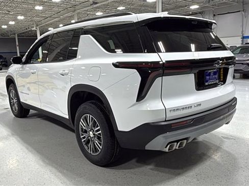New 2026 Chevrolet Traverse LT w/ Driver Confidence Package image 8