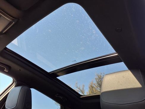 New 2025 Cadillac XT5 Sportv w/ Technology Package image 3