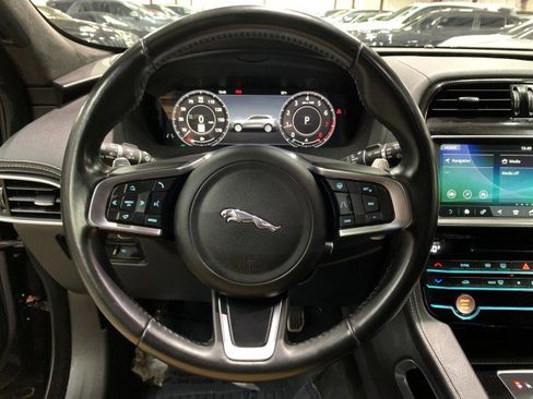 Used 2020 Jaguar F-PACE Checkered Flag image 31