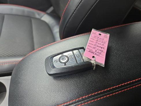 Used 2025 Ford Escape ST-Line Select image 28