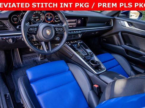 Used 2022 Porsche 911 Carrera image 4