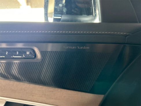 New 2026 Volvo XC90 T8 Plus image 21