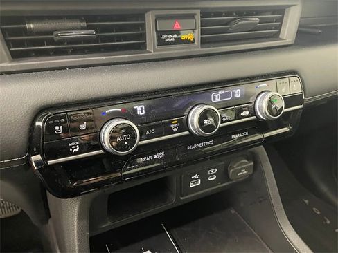 Certified 2024 Honda Pilot Elite image 8