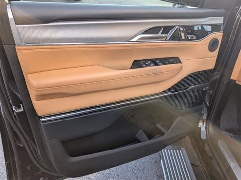 Used 2023 Jeep Grand Wagoneer L Series III w/ HD Trailer Tow Package image 15