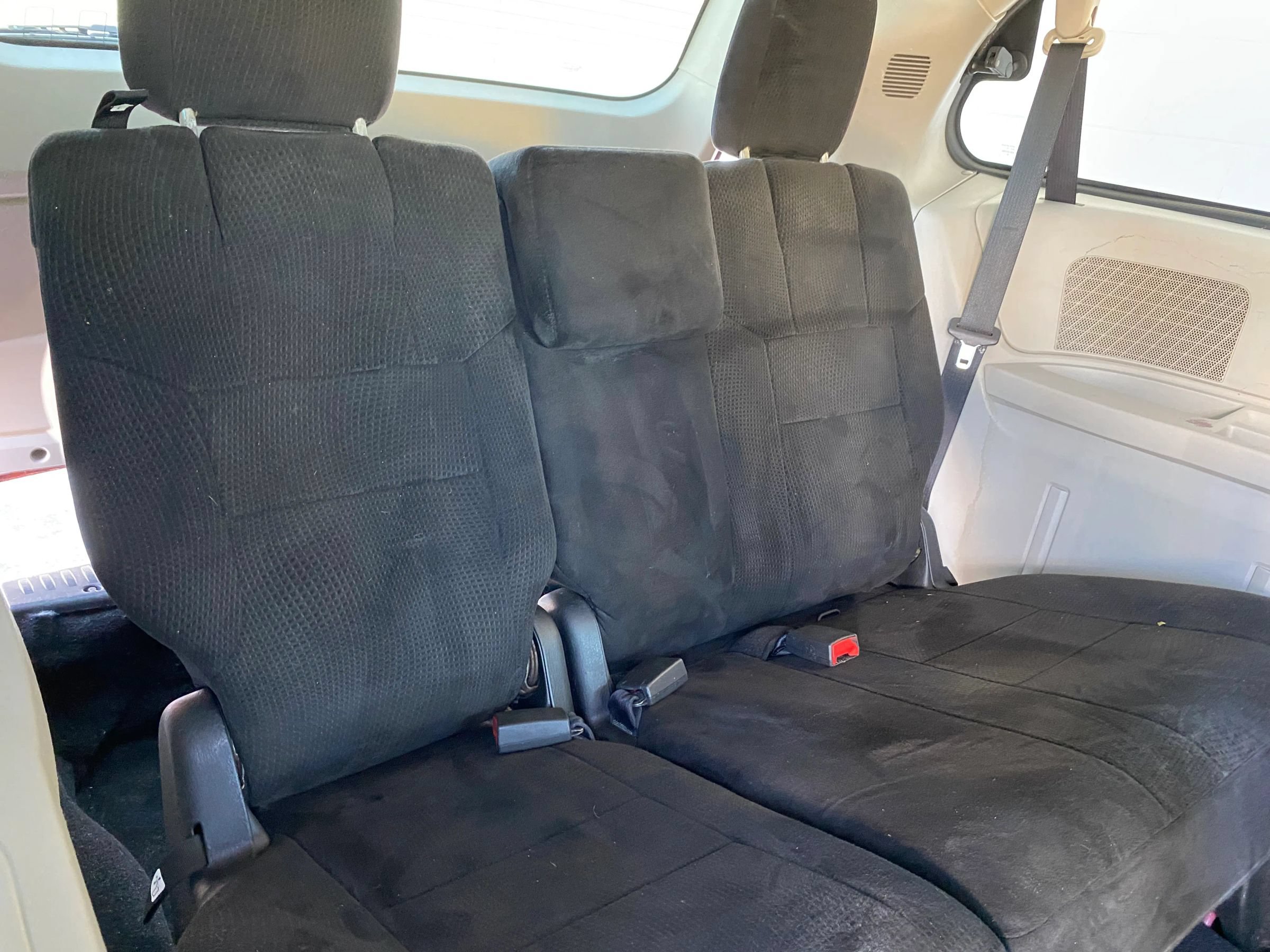 Used 2012 Dodge Grand Caravan SXT FWD image 14