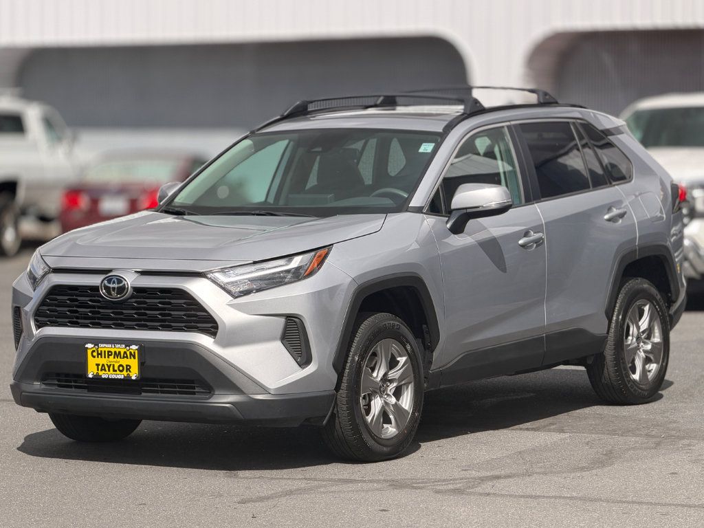 Used 2025 Toyota RAV4 XLE w/ Convenience Package AWD/4WD image 3