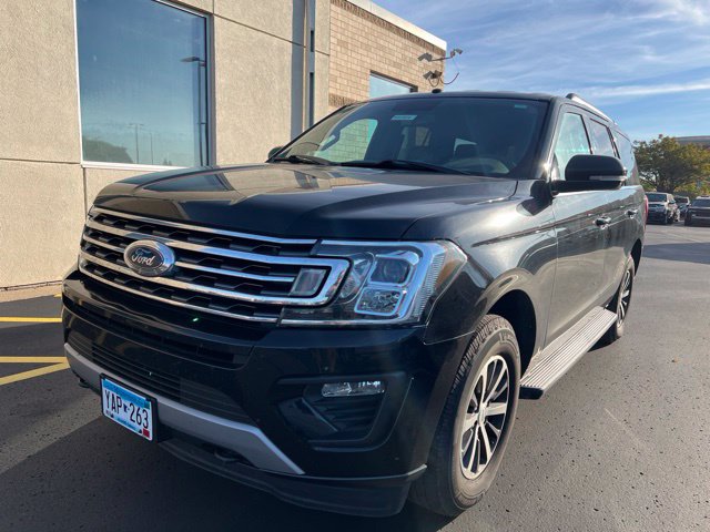 Used 2019 Ford Expedition XLT w/ Equipment Group 201A AWD/4WD image 4