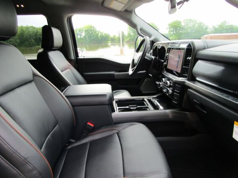New 2026 Ford F250 Lariat w/ Lariat Premium Package AWD/4WD image 19