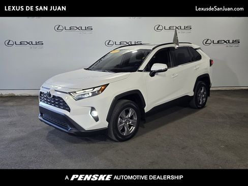 Used 2023 Toyota RAV4 XLE image 1