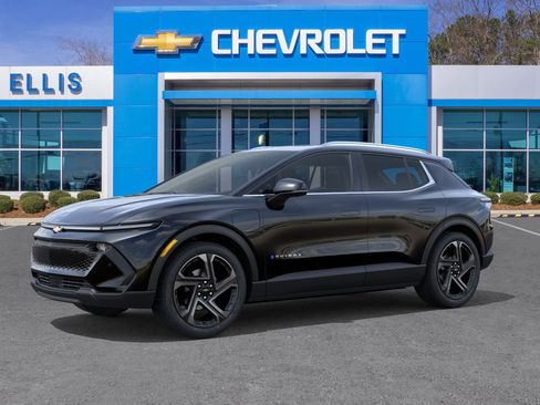 New 2026 Chevrolet Equinox EV LT image 3