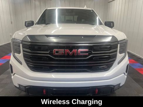 Used 2022 GMC Sierra 1500 AT4 w/ AT4 Preferred Package AWD/4WD image 10