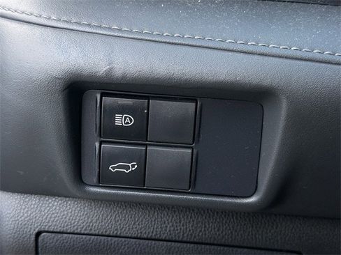 Used 2021 Toyota Highlander XSE image 23