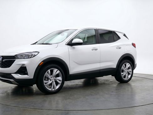 Used 2025 Buick Encore GX Preferred FWD image 3