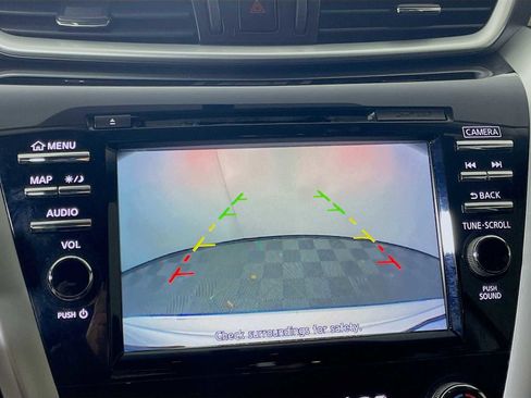 Used 2017 Nissan Murano SV image 12