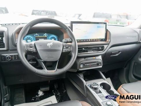 New 2025 Ford Bronco Sport Outer Banks w/ Outer Banks Tech Package+ AWD/4WD image 11