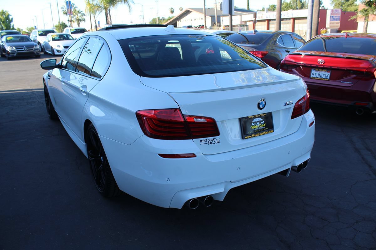 Used 2015 BMW M5 RWD image 5