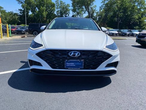 Certified 2023 Hyundai Sonata Limited w/ Preferred Accessory Package FWD image 3