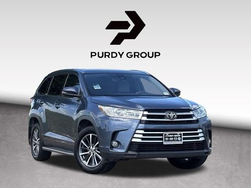 Used 2019 Toyota Highlander XLE FWD image 1