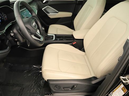 Certified 2022 Audi Q3 2.0T Premium image 24