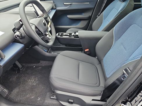 New 2026 Volvo EX30 Plus image 18