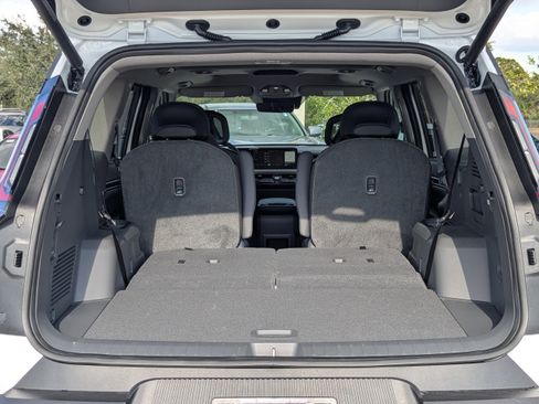 New 2026 Kia EV9 Light image 15