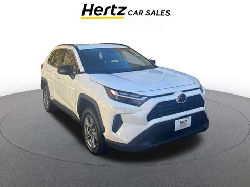 Used 2025 Toyota RAV4 LE image 1
