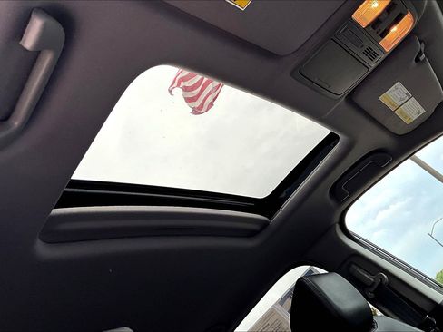 Used 2019 Honda CR-V EX-L image 16