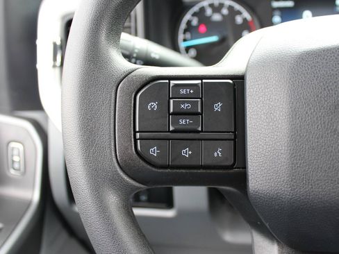 Used 2025 Ford F350 XLT AWD/4WD image 27