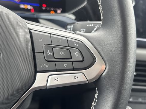 Used 2022 Volkswagen Taos SE image 15