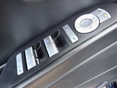 Used 2023 Genesis G80 2.5T image 12