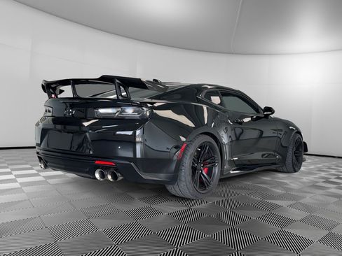Used 2018 Chevrolet Camaro ZL1 RWD image 9