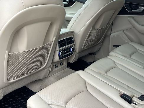 Used 2018 Audi Q7 3.0T Premium Plus w/ Premium Plus Package image 31