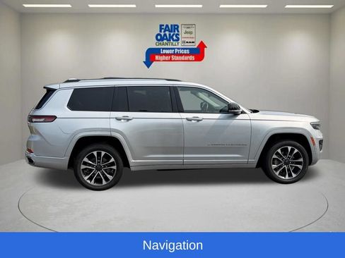 Used 2021 Jeep Grand Cherokee L Overland w/ Luxury Tech Group IV AWD/4WD image 7