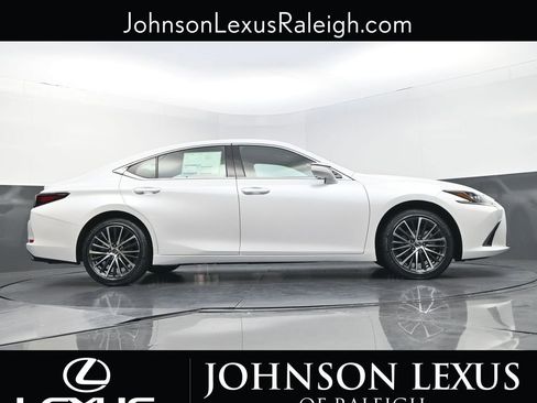 New 2025 Lexus ES 350 w/ Premium Package image 20