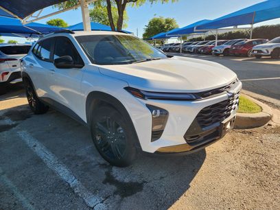 Used 2025 Chevrolet Trax ACTIV w/ Sunroof Package