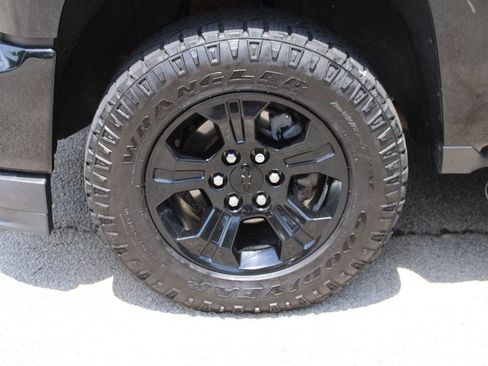 Used 2019 Chevrolet Silverado 1500 LT w/ All Star Edition AWD/4WD image 32
