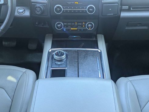 Used 2021 Ford Expedition Limited RWD image 21